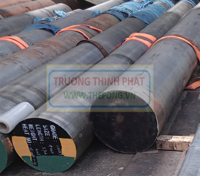 Thép tròn đặc phi 330